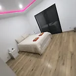 Residencia Sb בית הארחה 3*