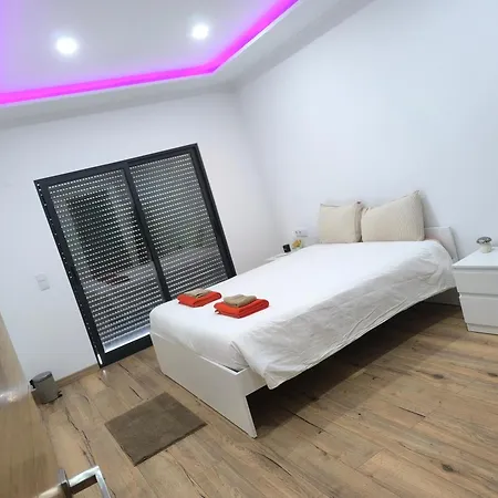 Residencia Sb 3* אודיבלאס