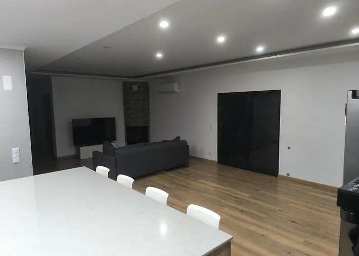 Residencia Sb * Odivelas (Lisbon)